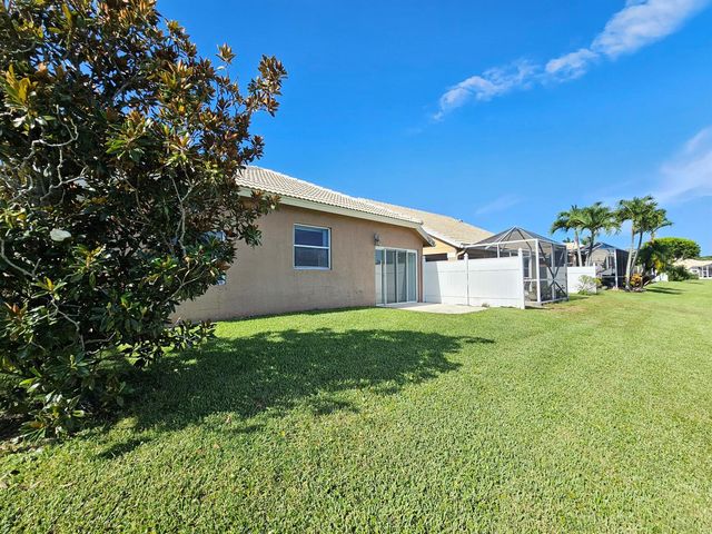 12827 HAMPTON LAKES Circle, Boynton Beach, FL 33436
