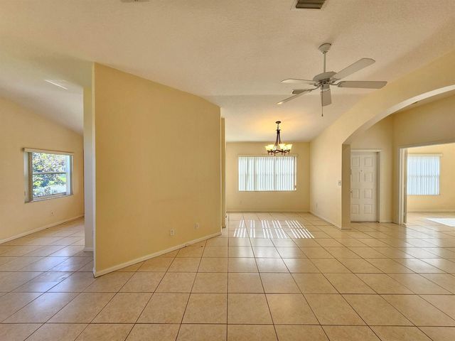 12827 HAMPTON LAKES Circle, Boynton Beach, FL 33436