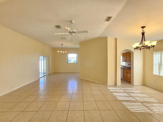 12827 HAMPTON LAKES Circle, Boynton Beach, FL 33436