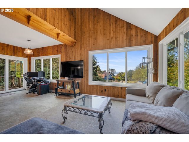 4900 CLAM Way, Netarts, OR 97143