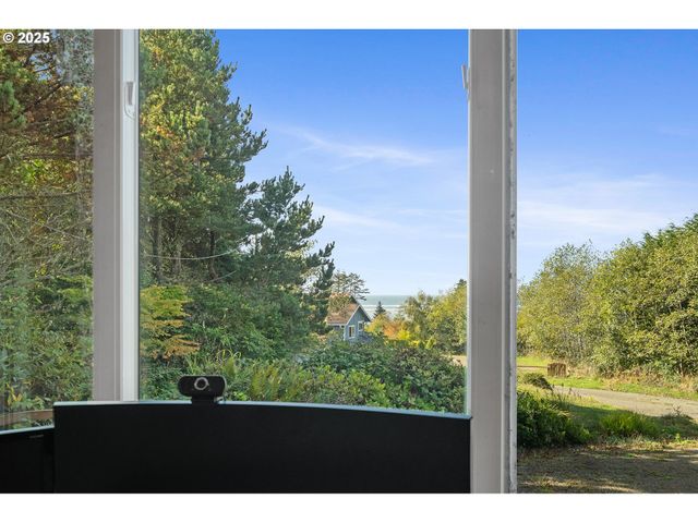 4900 CLAM Way, Netarts, OR 97143