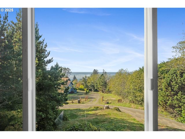 4900 CLAM Way, Netarts, OR 97143