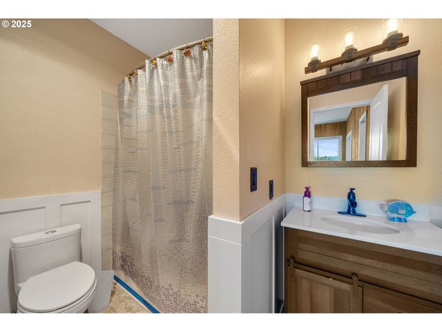 4900 CLAM Way, Netarts, OR 97143