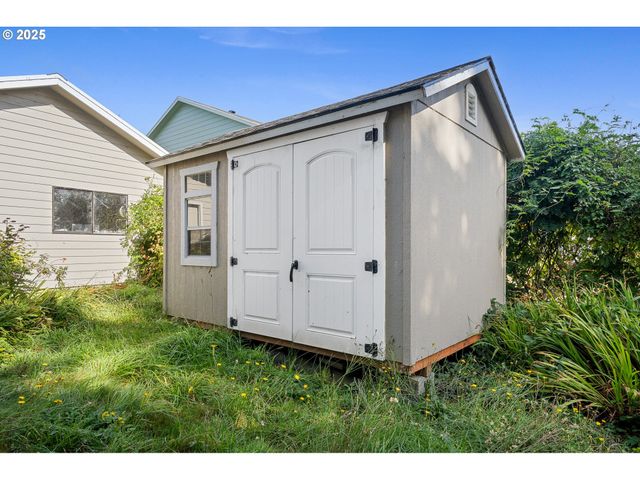 4900 CLAM Way, Netarts, OR 97143