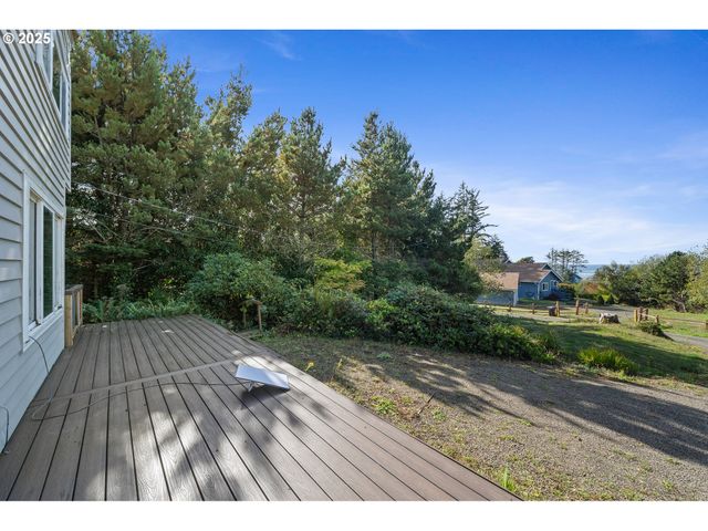 4900 CLAM Way, Netarts, OR 97143