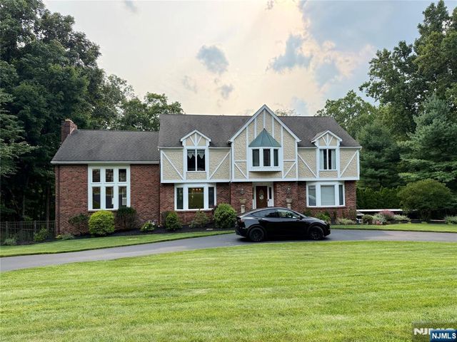 92 Cheyenne Way, Wayne, NJ 07470