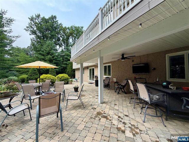 92 Cheyenne Way, Wayne, NJ 07470