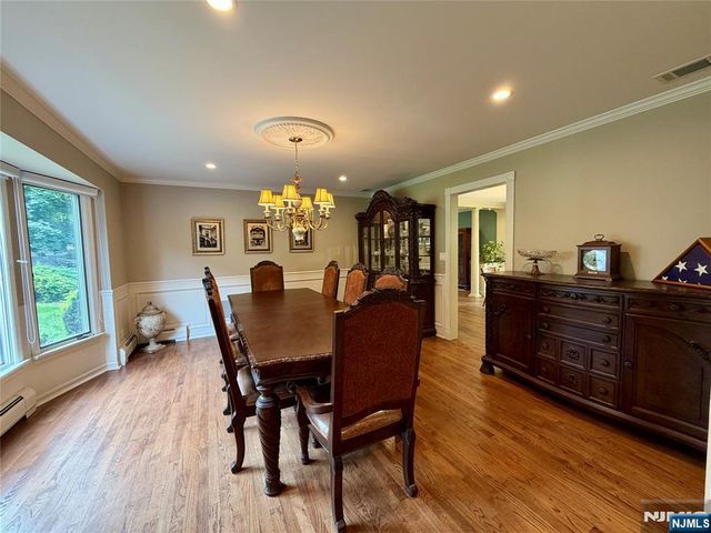 92 Cheyenne Way, Wayne, NJ 07470