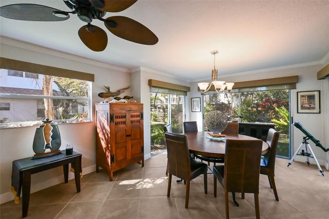 535 SUTTON PLACE, Longboat Key, FL 34228
