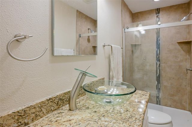 535 SUTTON PLACE, Longboat Key, FL 34228