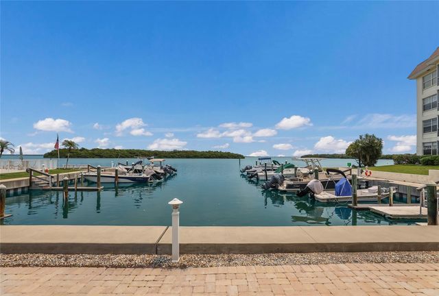 535 SUTTON PLACE, Longboat Key, FL 34228