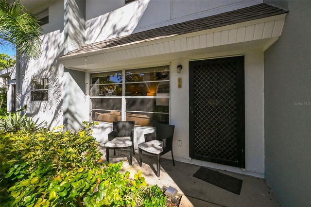 535 SUTTON PLACE, Longboat Key, FL 34228