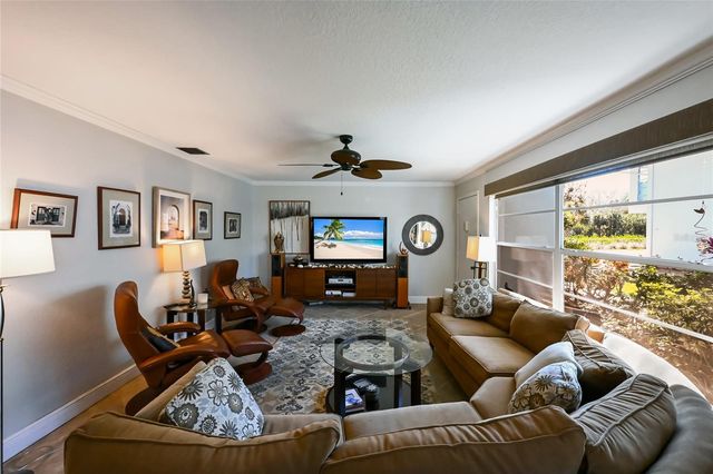 535 SUTTON PLACE, Longboat Key, FL 34228