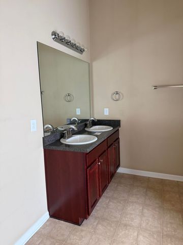 566 Village East Circle, Graniteville, SC 29829