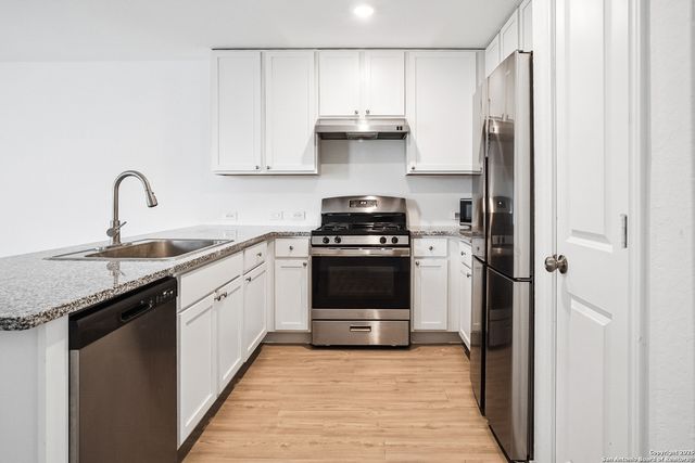 7002 Satellite, San Antonio, TX 78252