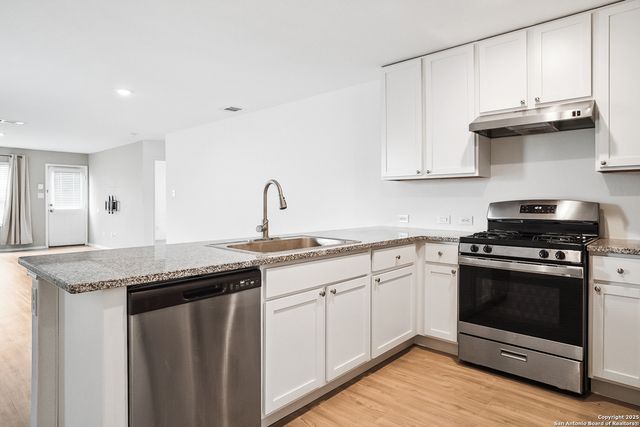 7002 Satellite, San Antonio, TX 78252