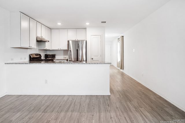 7002 Satellite, San Antonio, TX 78252