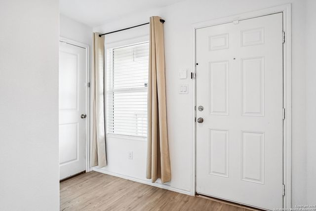 7002 Satellite, San Antonio, TX 78252