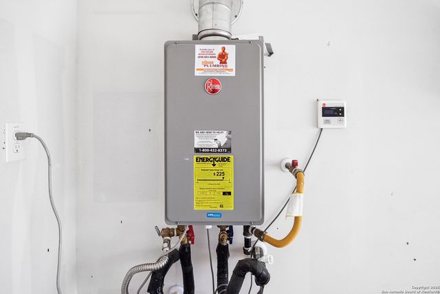 7002 Satellite, San Antonio, TX 78252