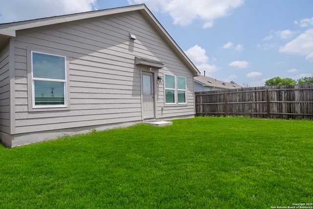 7002 Satellite, San Antonio, TX 78252