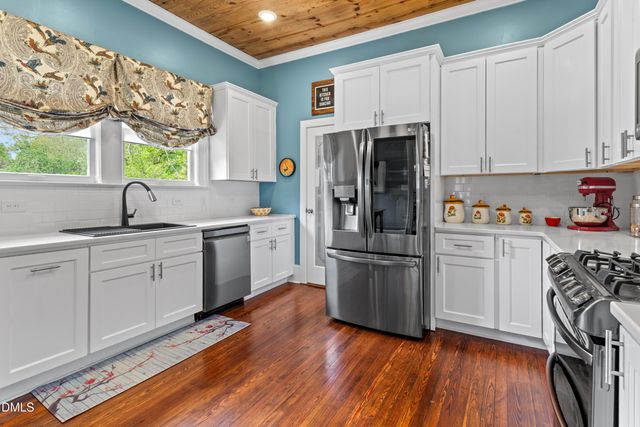 304 Summitt Drive, Sanford, NC 27330