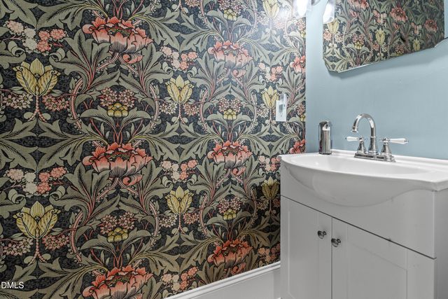 304 Summitt Drive, Sanford, NC 27330