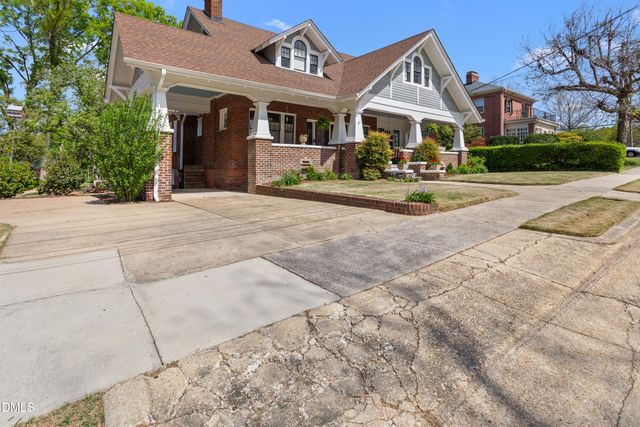 304 Summitt Drive, Sanford, NC 27330