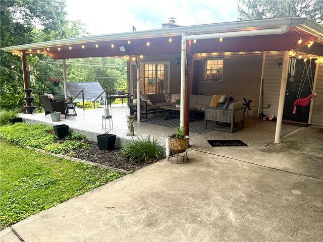 3367 Milligantown Road, Upper Burrell, PA 15068