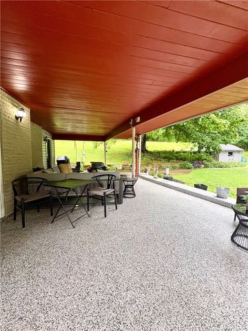 3367 Milligantown Road, Upper Burrell, PA 15068