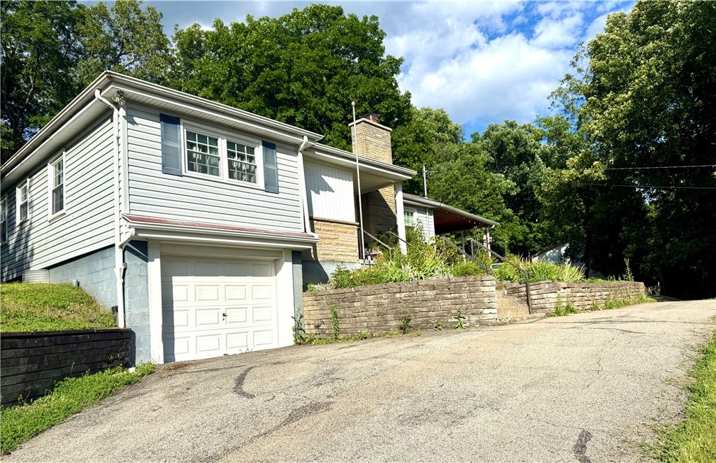 3367 Milligantown Road, Upper Burrell, PA 15068