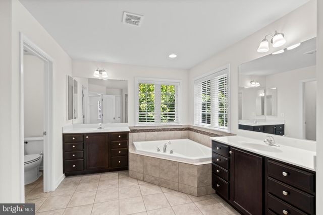 9613 MANOR OAKS VW, Upper Marlboro, MD 20772