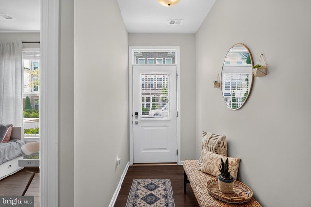 3704 JAMISON ST NE, Washington, DC 20018