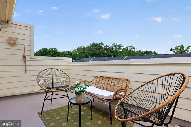 3704 JAMISON ST NE, Washington, DC 20018