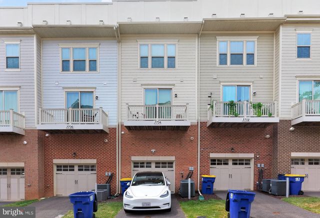 3704 JAMISON ST NE, Washington, DC 20018