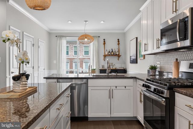 3704 JAMISON ST NE, Washington, DC 20018