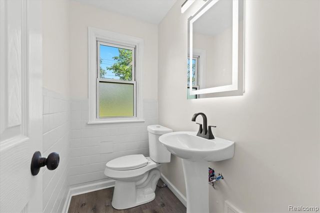 18639 Kentucky Street, Detroit, MI 48221