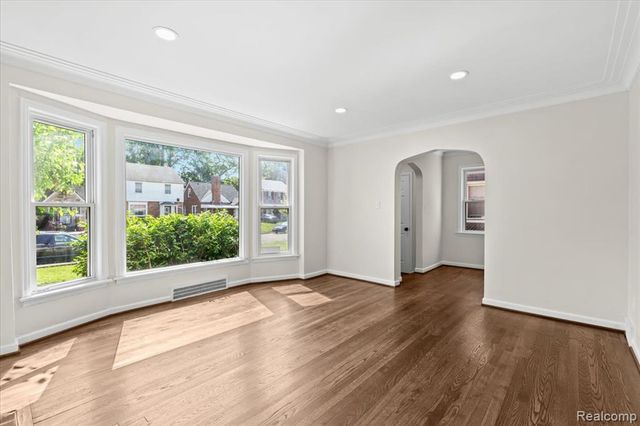 18639 Kentucky Street, Detroit, MI 48221