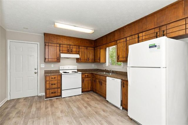 2472 Hartford Drive, Ellenwood, GA 30294