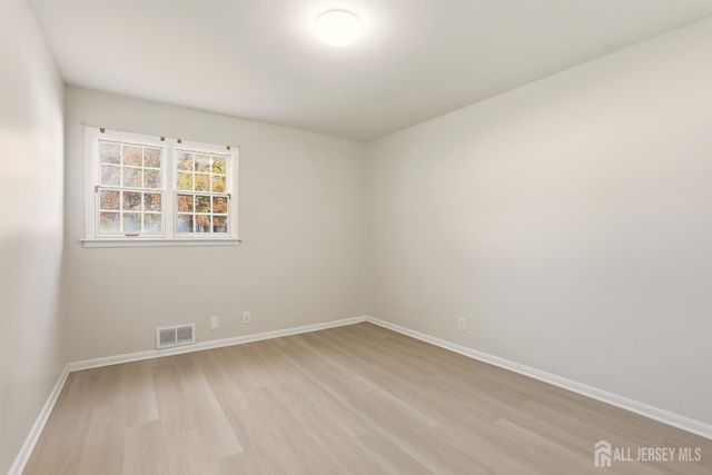 24 Frederick Avenue, Colonia, NJ 07067