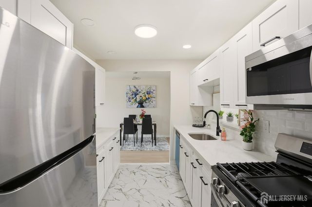 24 Frederick Avenue, Colonia, NJ 07067