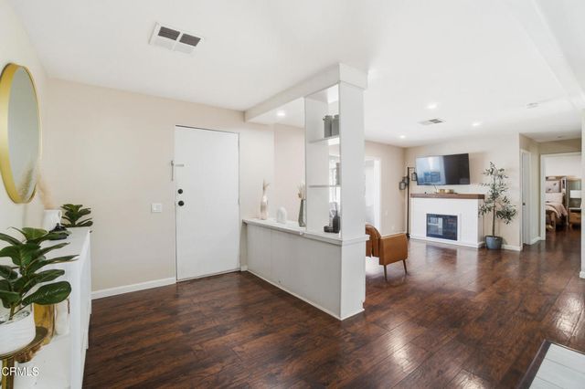 91 Via Gabilan 91, Camarillo, CA 93012