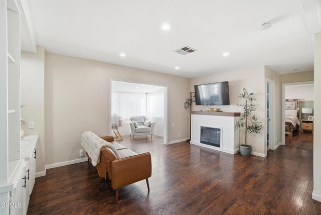 91 Via Gabilan 91, Camarillo, CA 93012