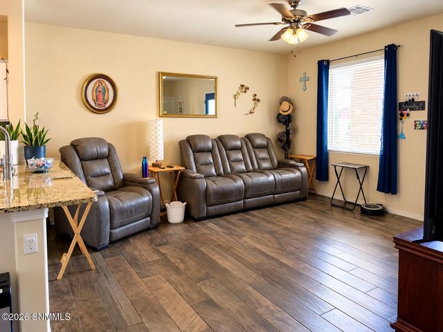 3006 San Miguel Court, Las Cruces, NM 88007