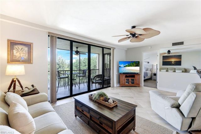 7119 Lakeridge View CT 302, Fort Myers, FL 33907