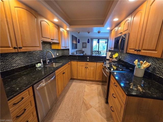 7119 Lakeridge View CT 302, Fort Myers, FL 33907