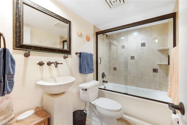 7119 Lakeridge View CT 302, Fort Myers, FL 33907