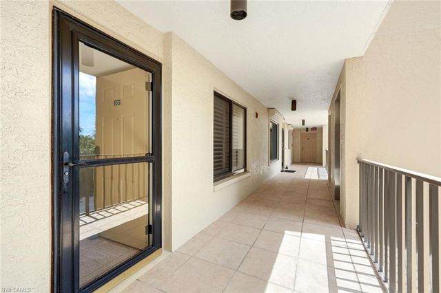 7119 Lakeridge View CT 302, Fort Myers, FL 33907