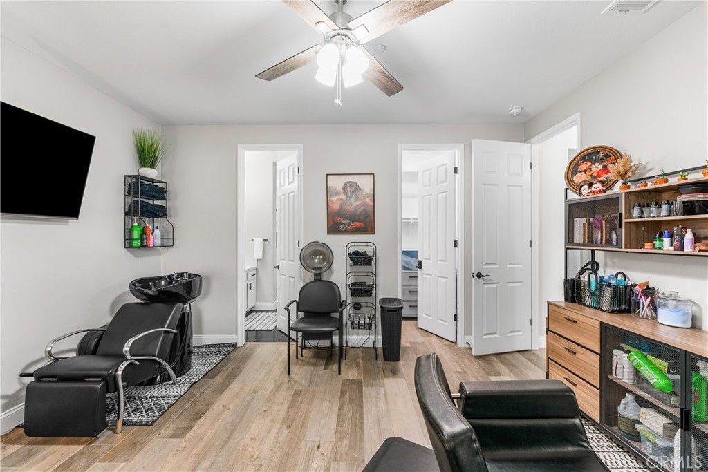 Image 26 of property listing at 43857 47th St W, Lancaster, CA 93536