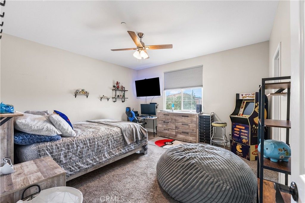 Image 42 of property listing at 43857 47th St W, Lancaster, CA 93536