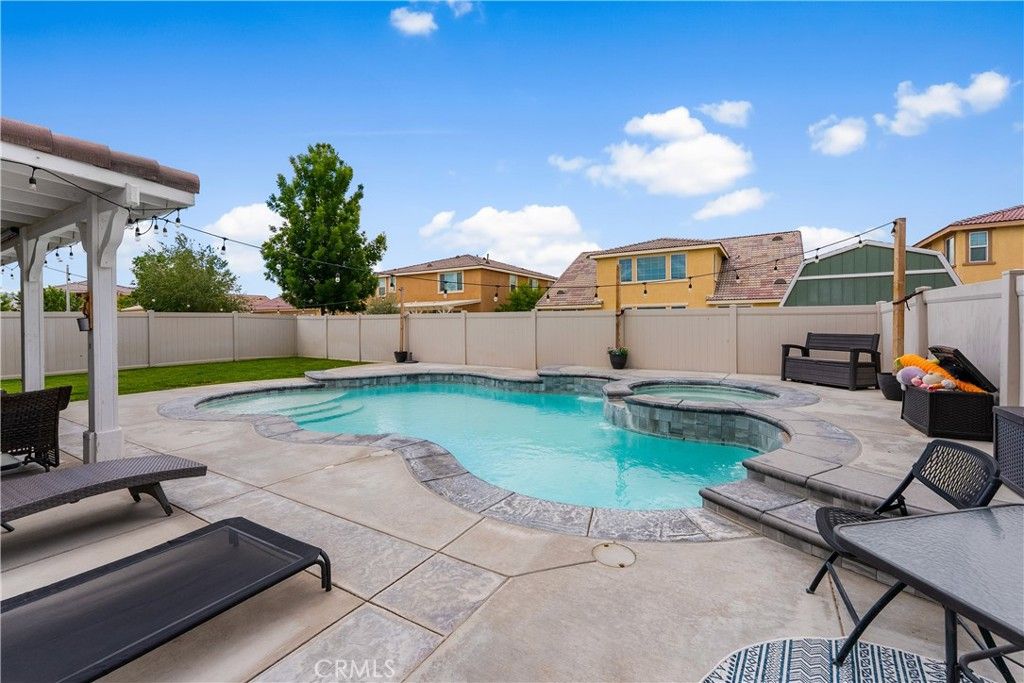 Image 56 of property listing at 43857 47th St W, Lancaster, CA 93536